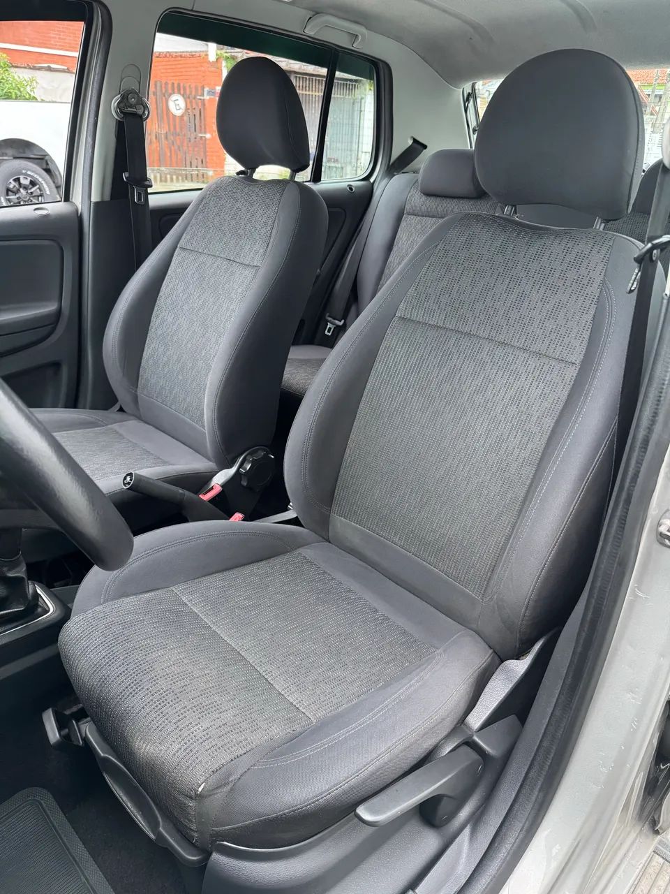 Volkswagen Fox 1.6 Mi Total Flex 8V 5p, foto 12 de 14