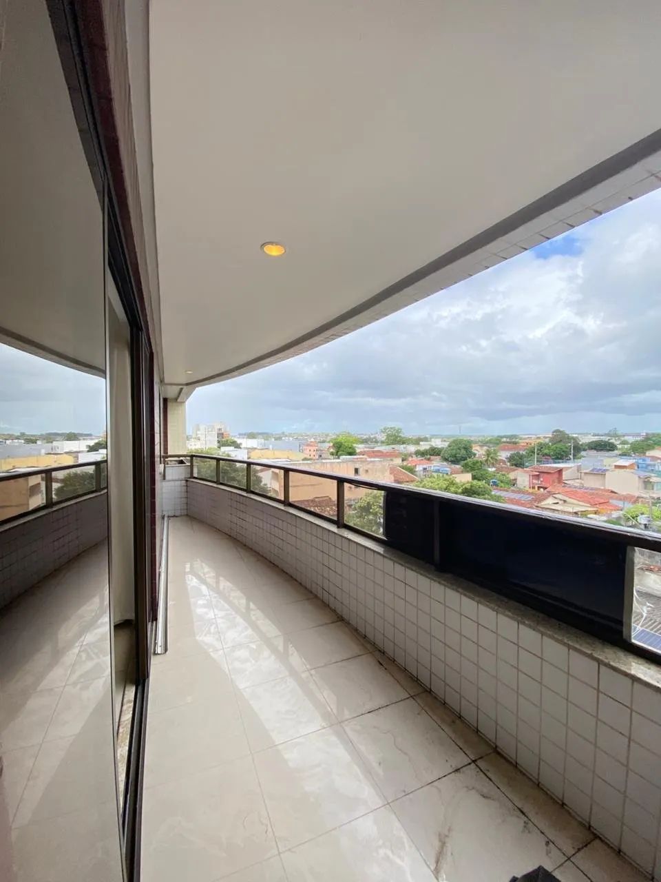 Apartamento / Bairro Centro / Eunápolis