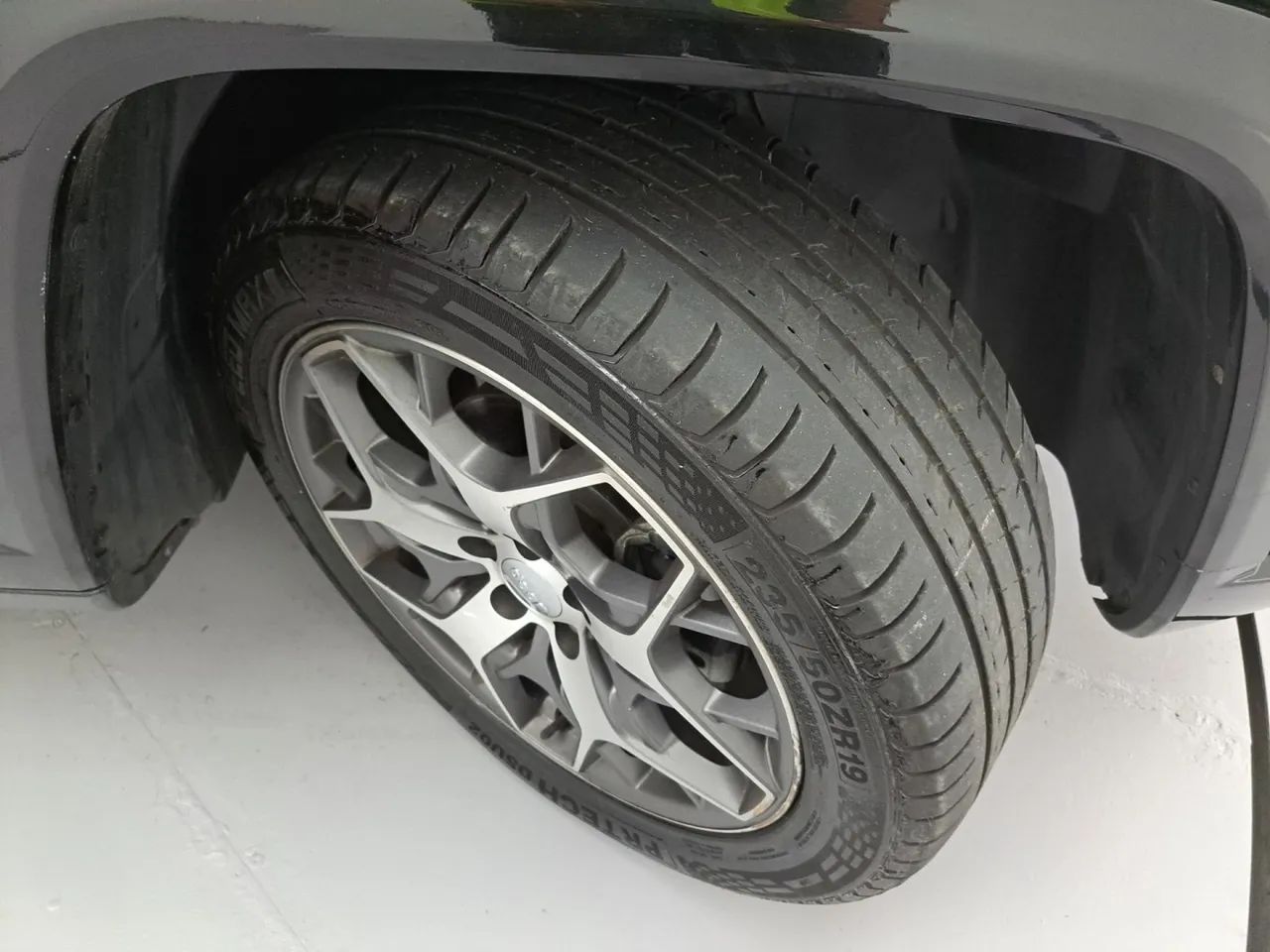 Jeep Commander Overland T270 1.3 TB Flex Aut., foto 13 de 18
