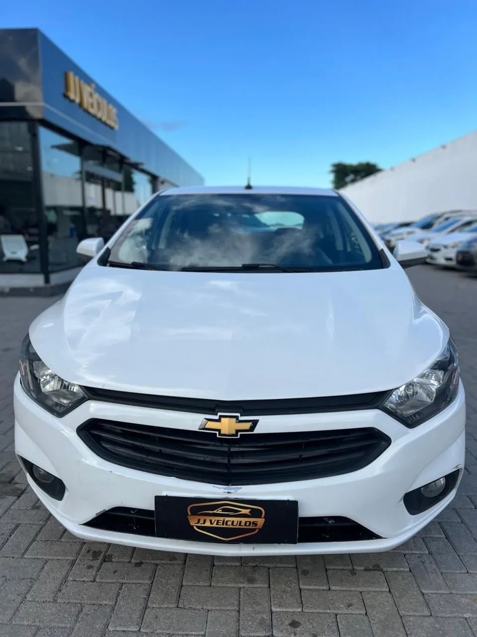 Chevrolet Onix Hatch LT 1.4 8V Flex Mec. 4P 2018 - Foto 2