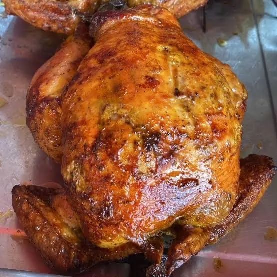  Frango Assado Completo R$ 25,00 - Foto 2