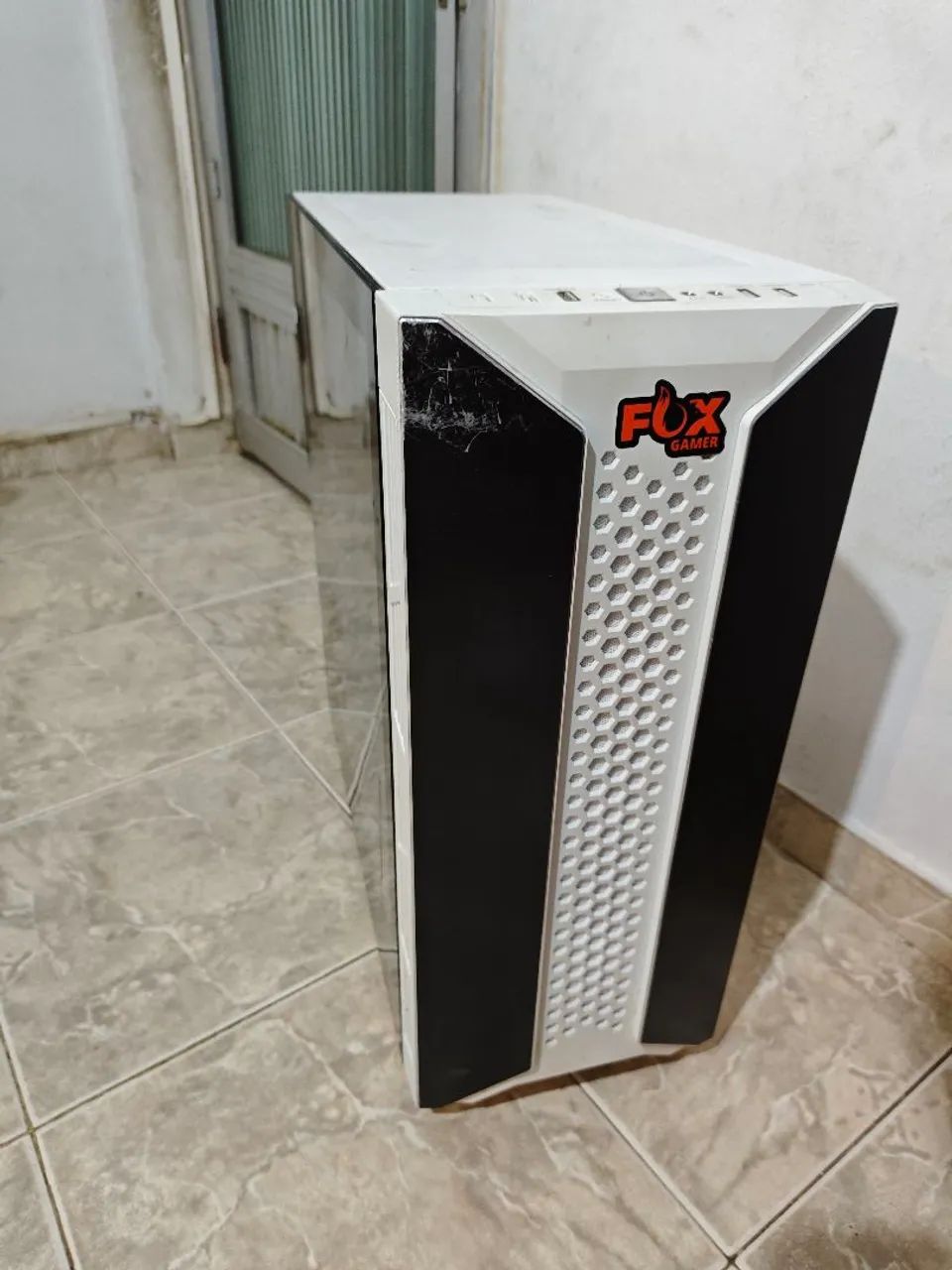 Gabinete gamer THALATHA Draxen branco 