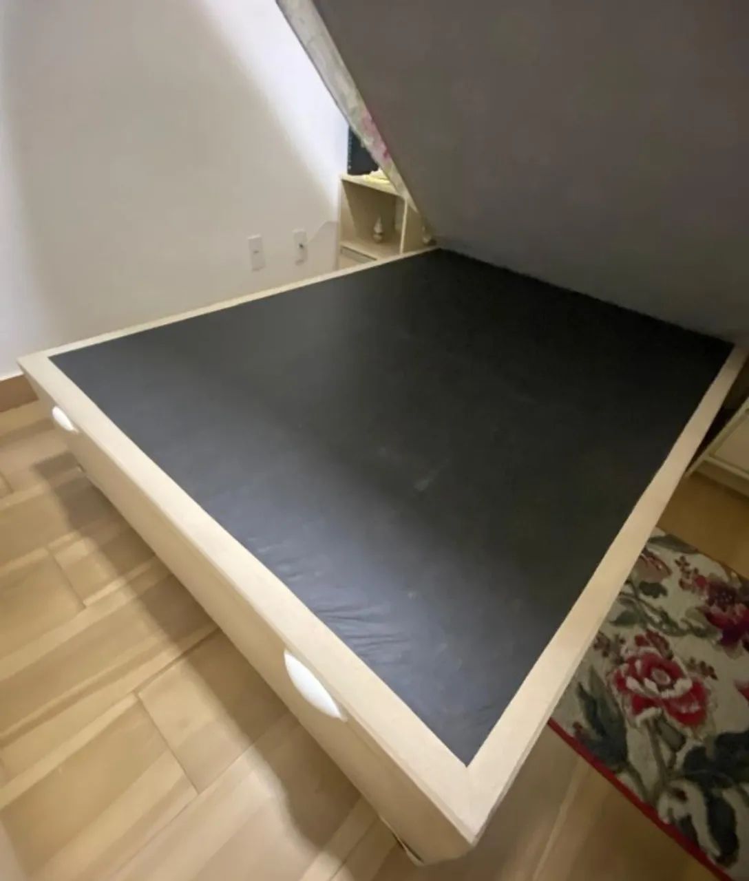 Vendo Cama Box (Excelente Estado) + Colchão de Casal. - Foto 2