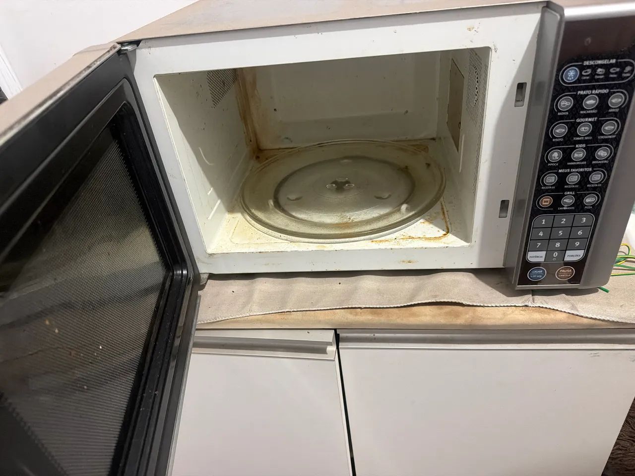 MICROONDAS COM DEFEITO - Foto 2