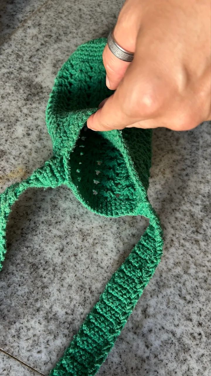 Porta Garrafa de Crochê Artesanal com Alça - Foto 4