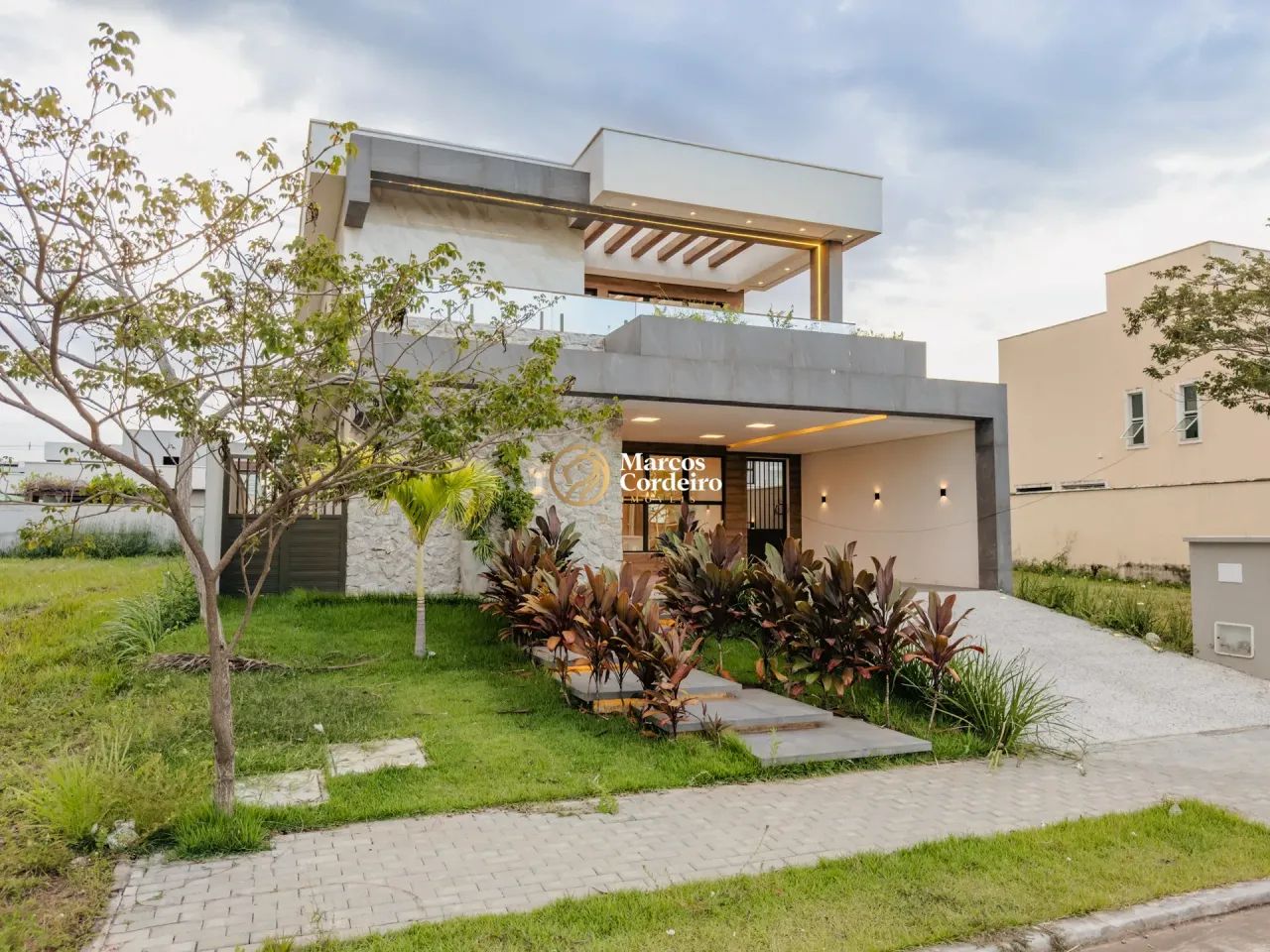 Casa à  venda NO Terras Alphaville Ceará em Cidade Alpha - Eusébio
