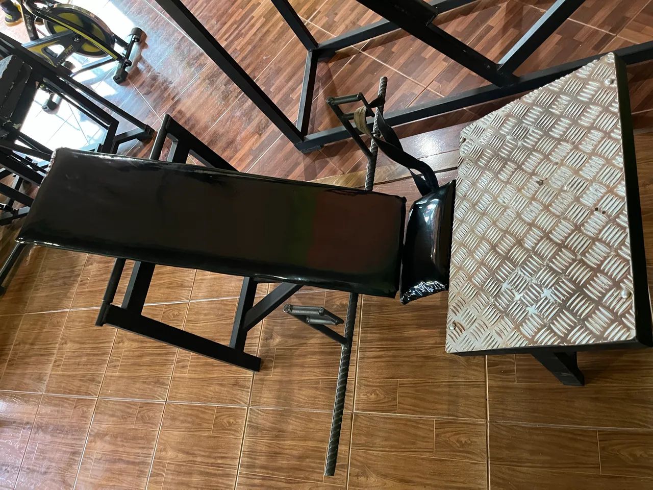 Máquina de elevação pélvica 