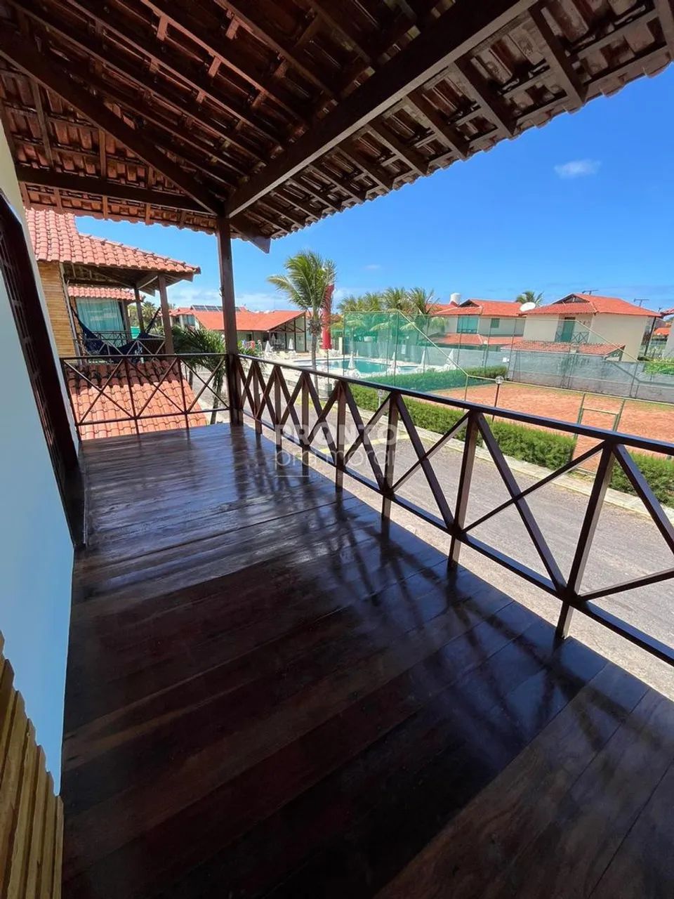 Casa de Condomínio com 5 quartos em Carneiros