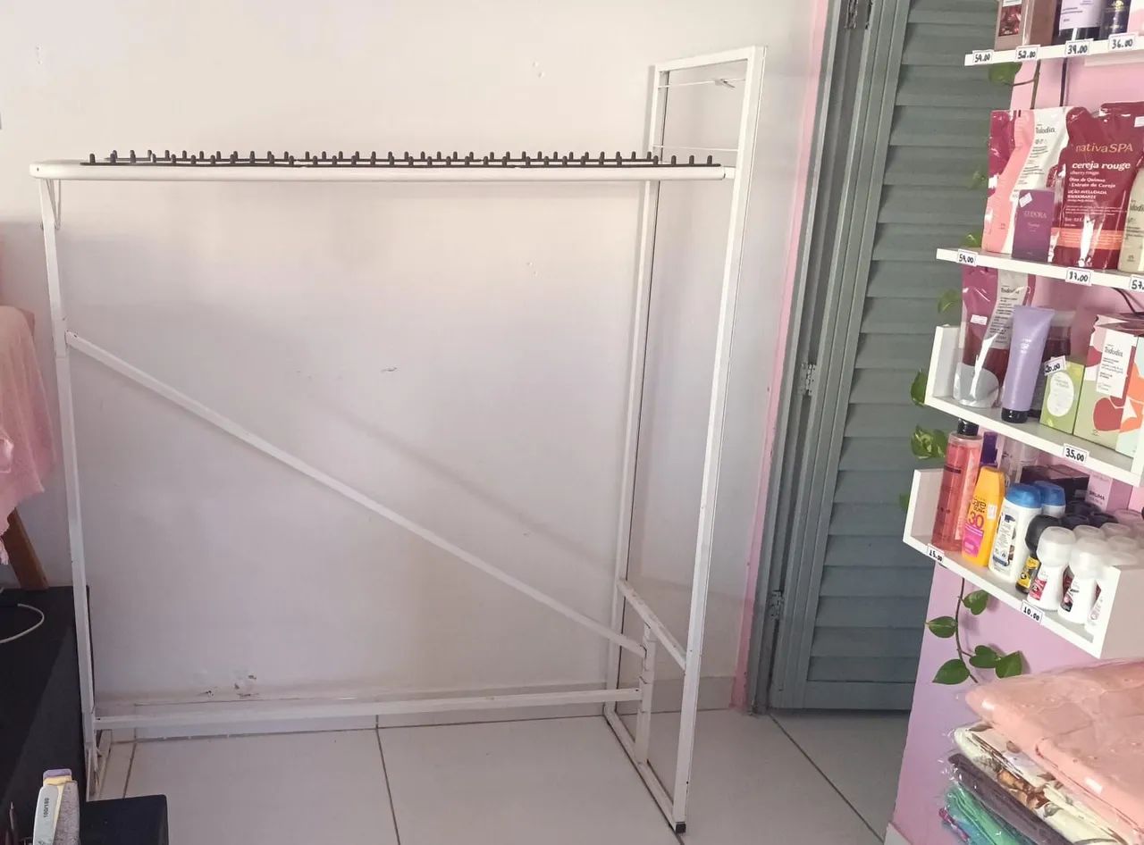 Arara de Roupas 
