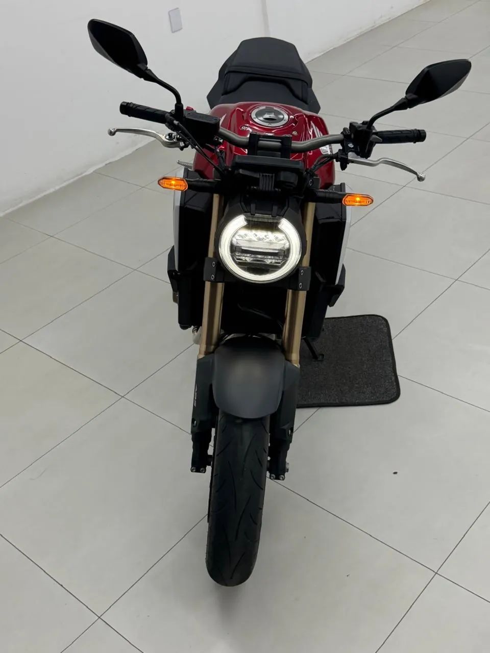 CB 650R  - Foto 3