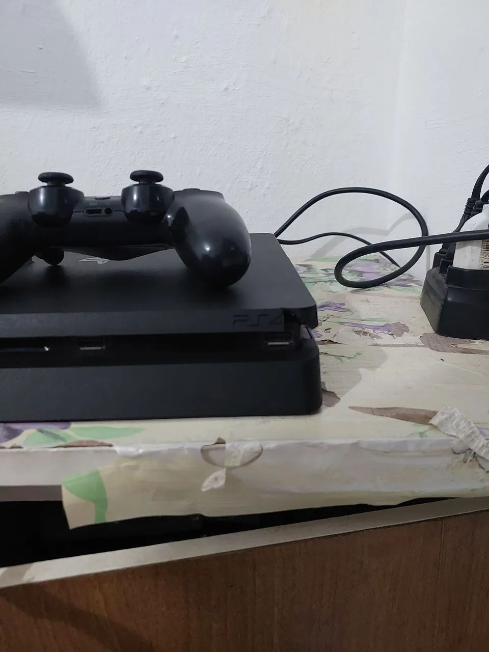 VENDO PS4 SLIM DE 1T - Foto 2