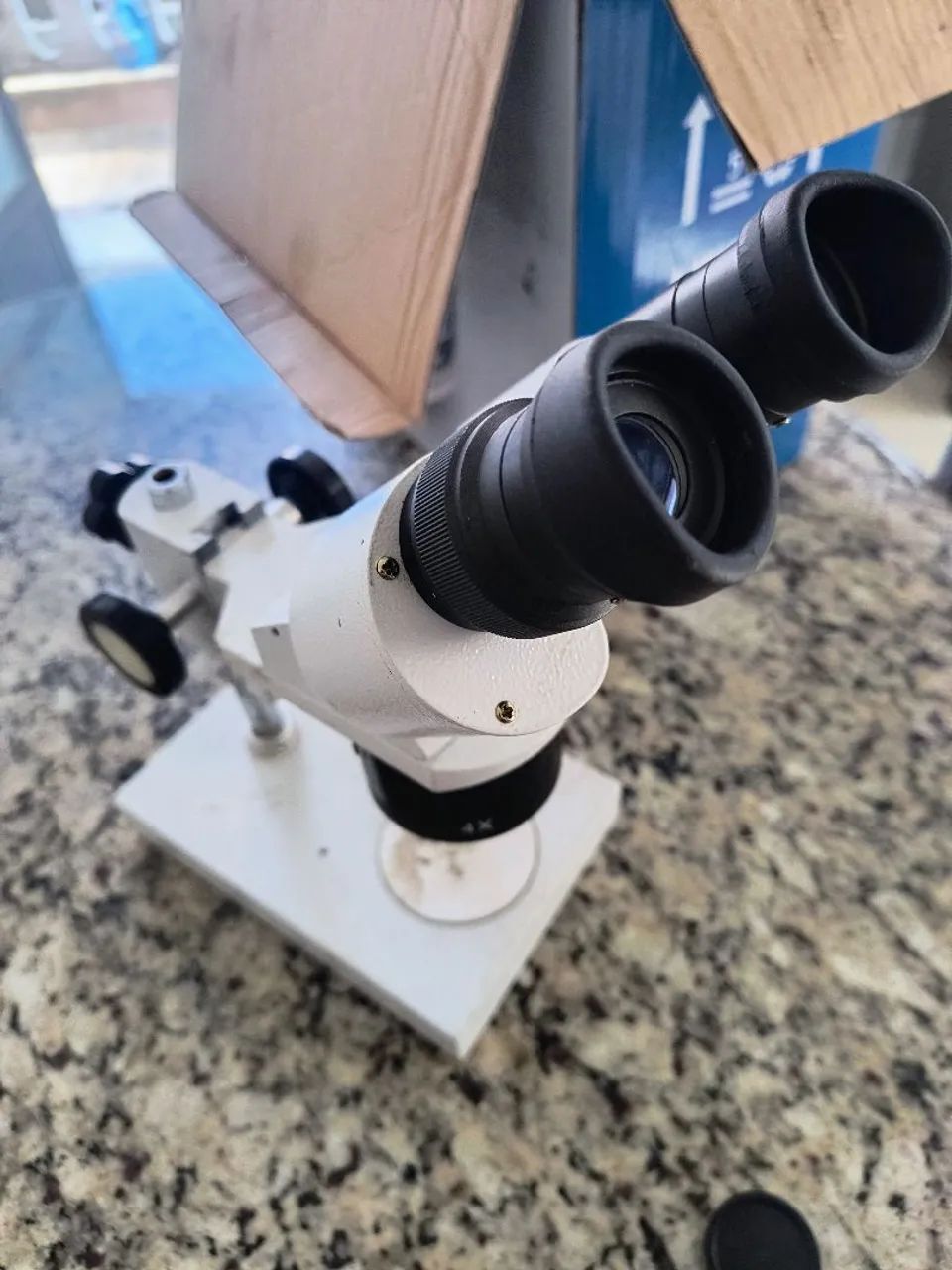 Microscópio binocular  - Foto 2