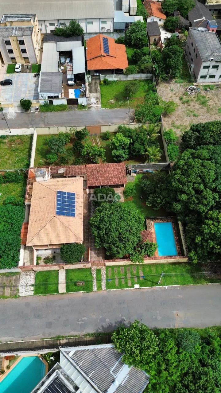 Duas casas e Lote