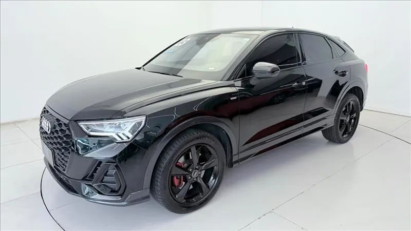 Audi Q3 SPB Perf. Black 2.0 TFSI Tipt. Quat. 2023