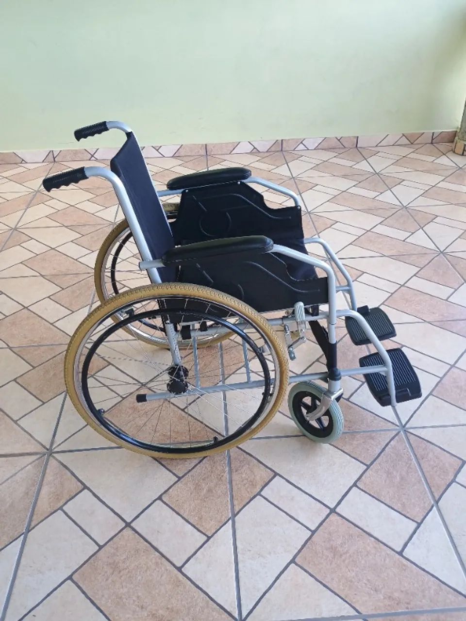 Cadeira de rodas  - Foto 3