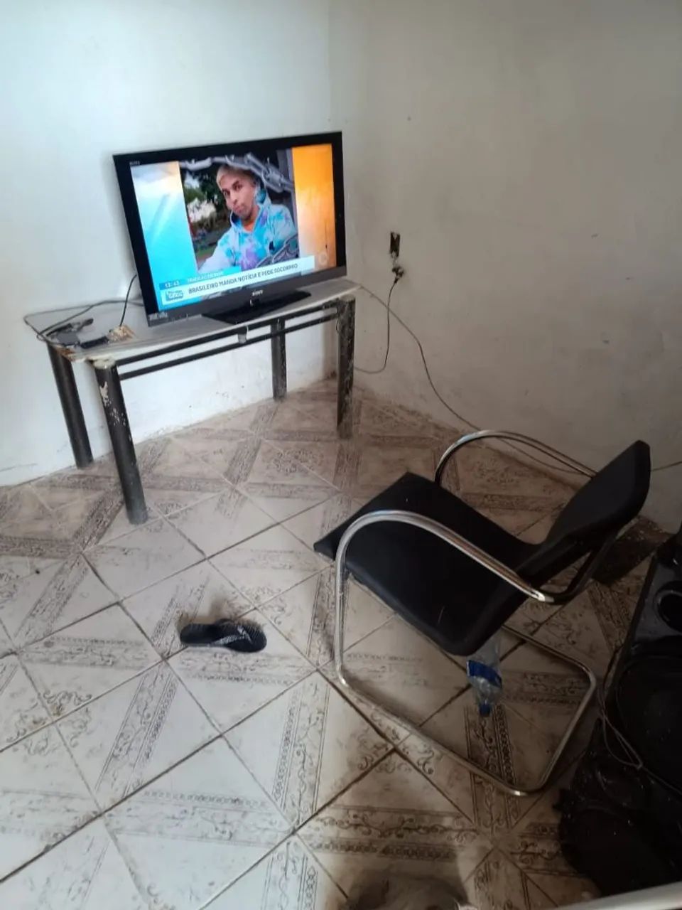 Alugo casa 