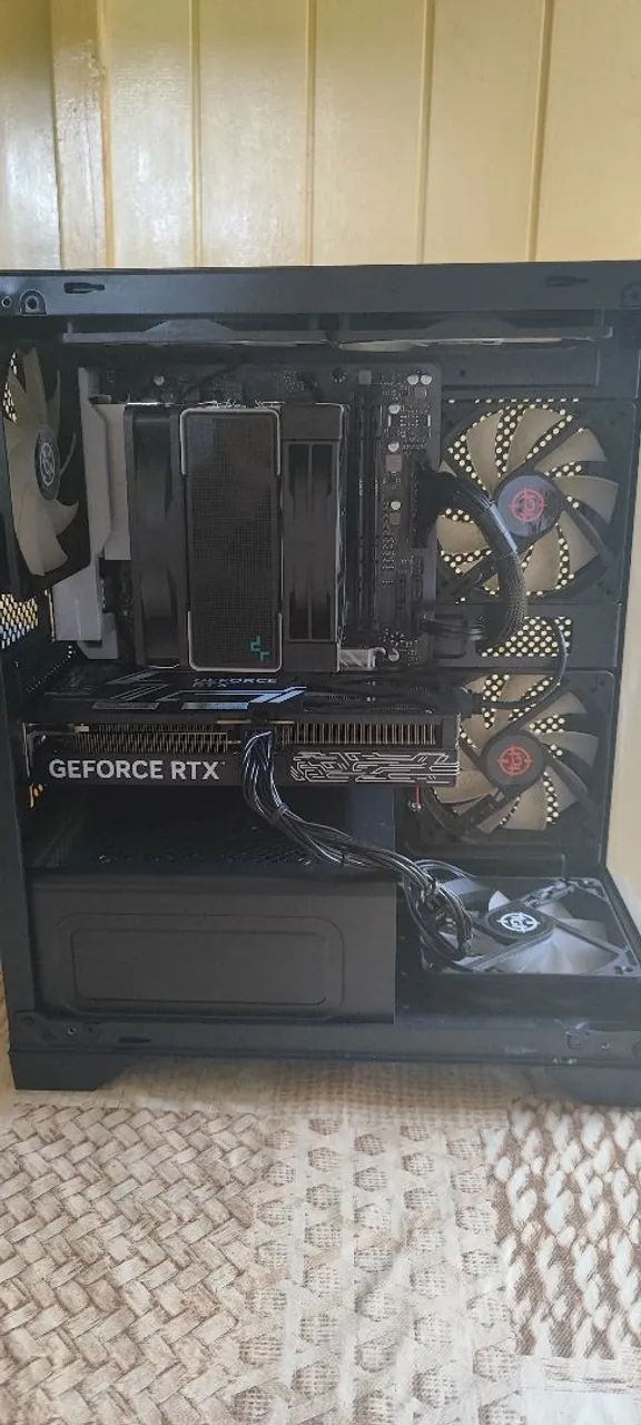 Pc gamer 7800X3D 5060 TI - Foto 5