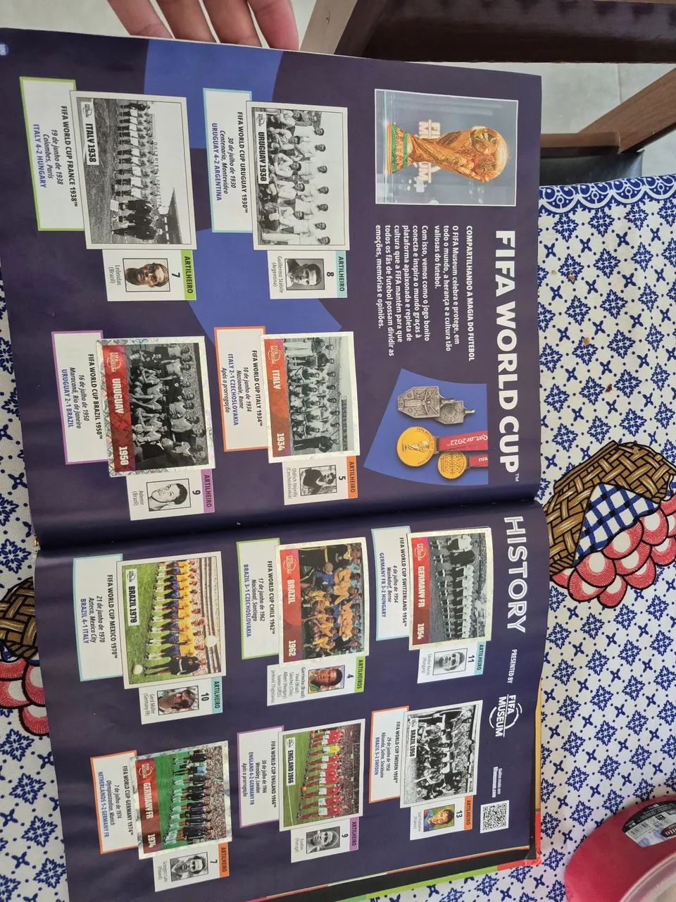 Álbum copa do mundo dourado  - Foto 2