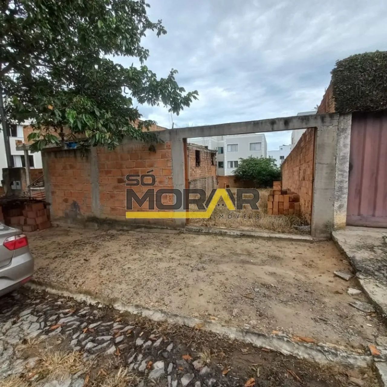 LOTE A VENDA NO XANGRILA
