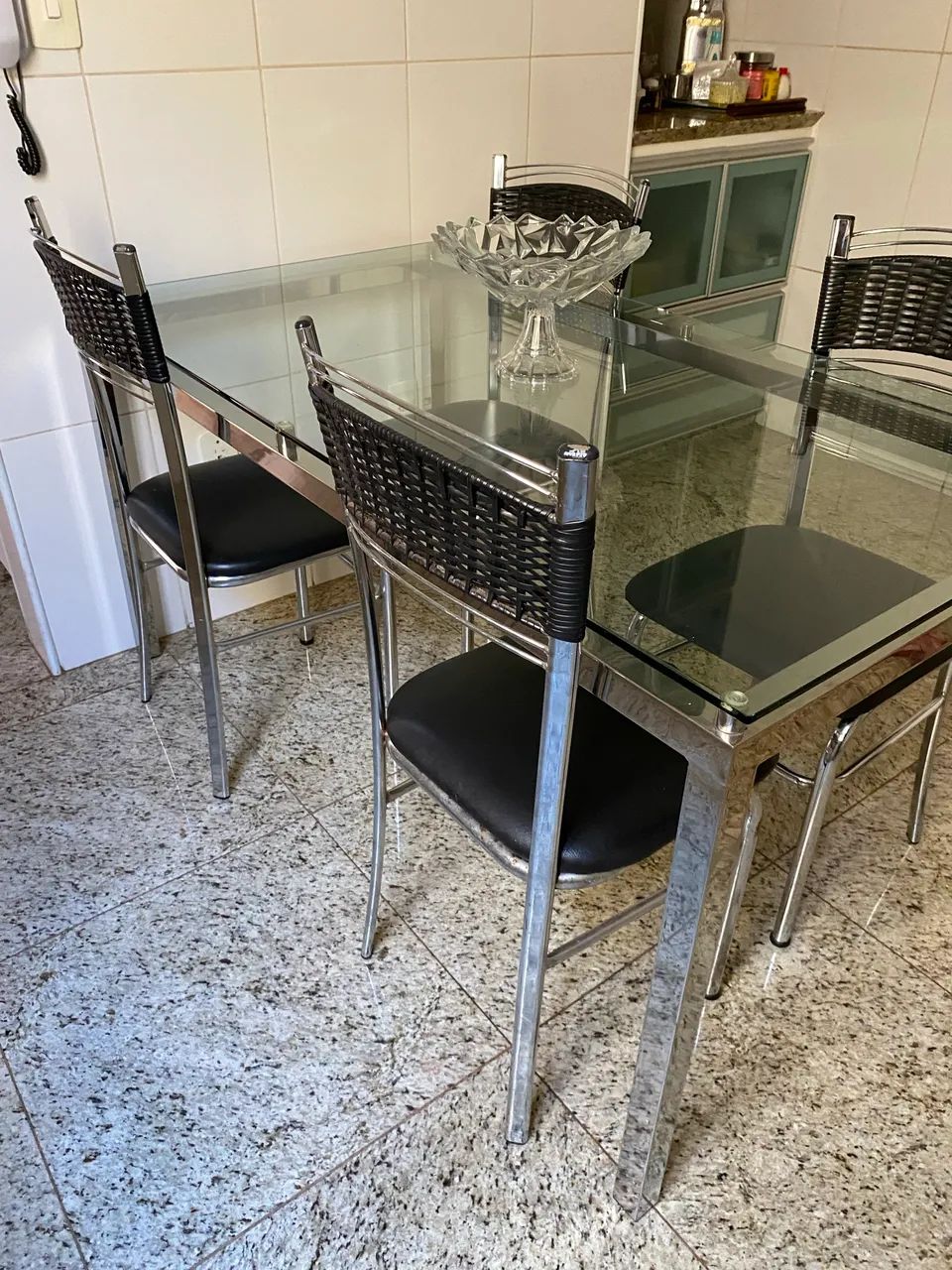 Mesa com 4 cadeiras