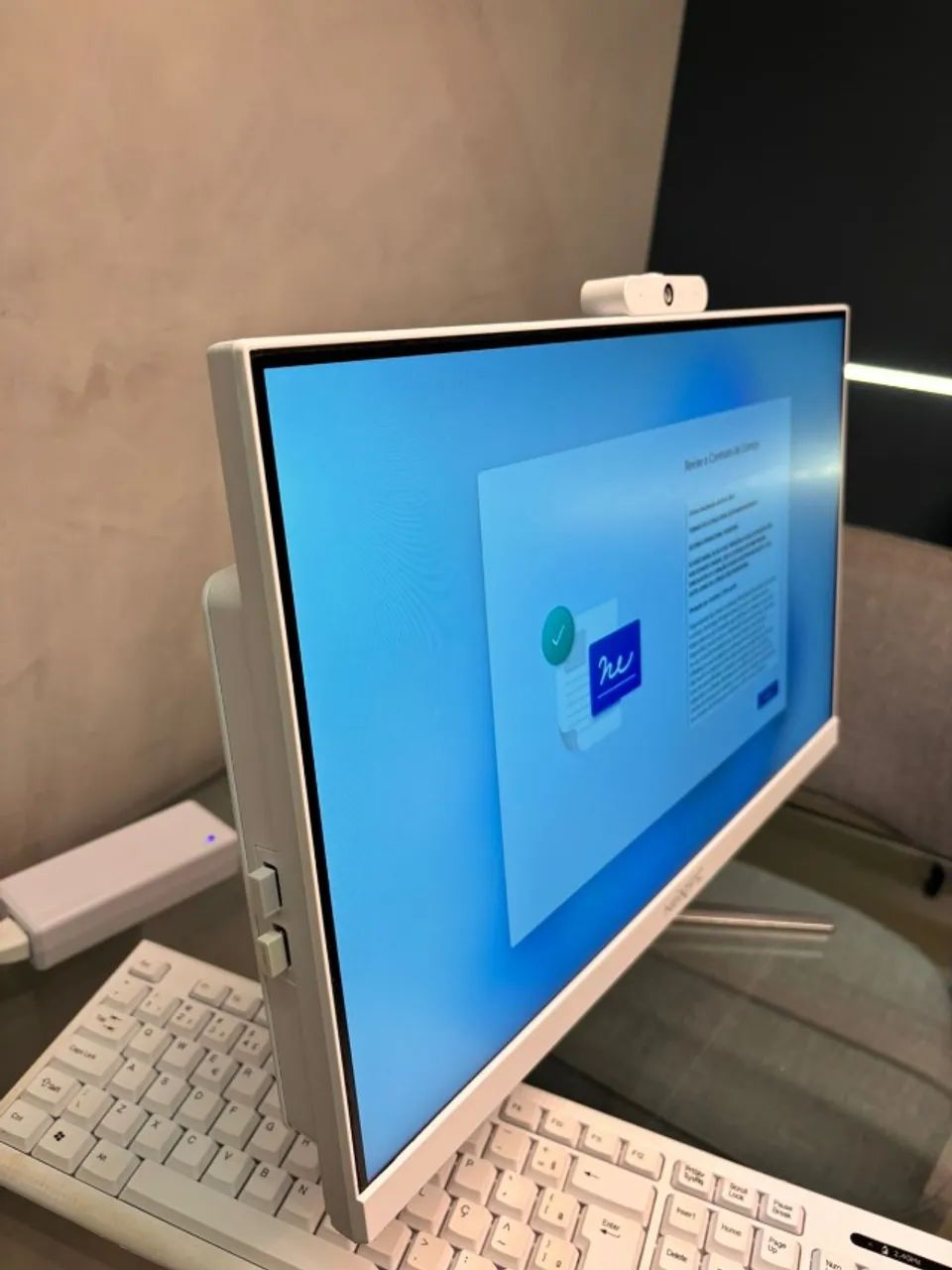 Computador All In One 21,5 - Foto 4