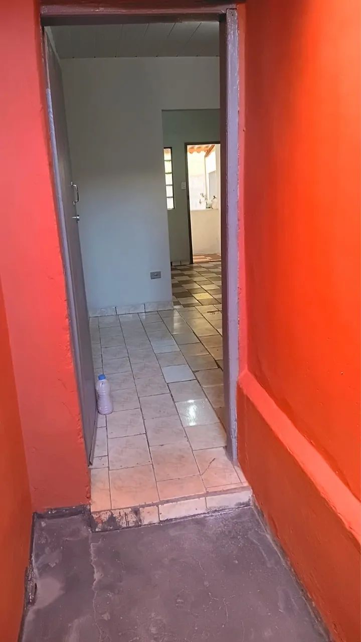 Alugo Casa Bairro Fundinho - Foto 4