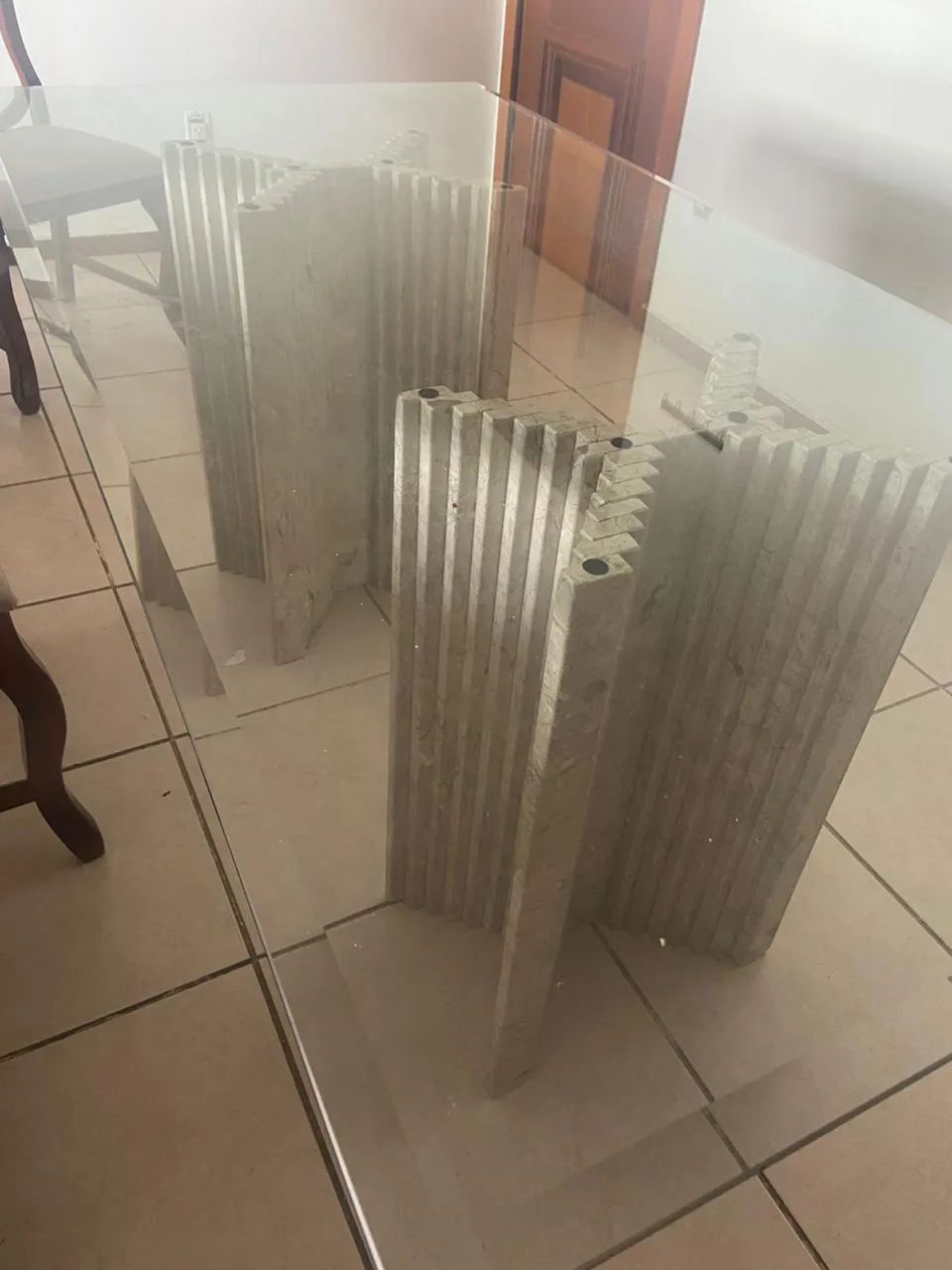 Mesa de vidro com 6 cadeiras - Foto 3