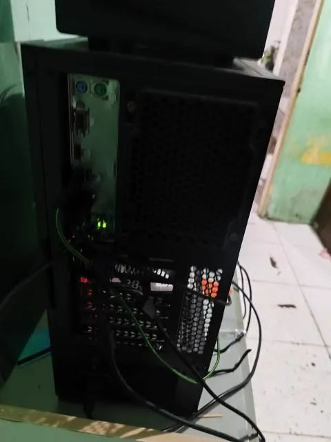 Pc Ryzen 3 200G - Foto 4