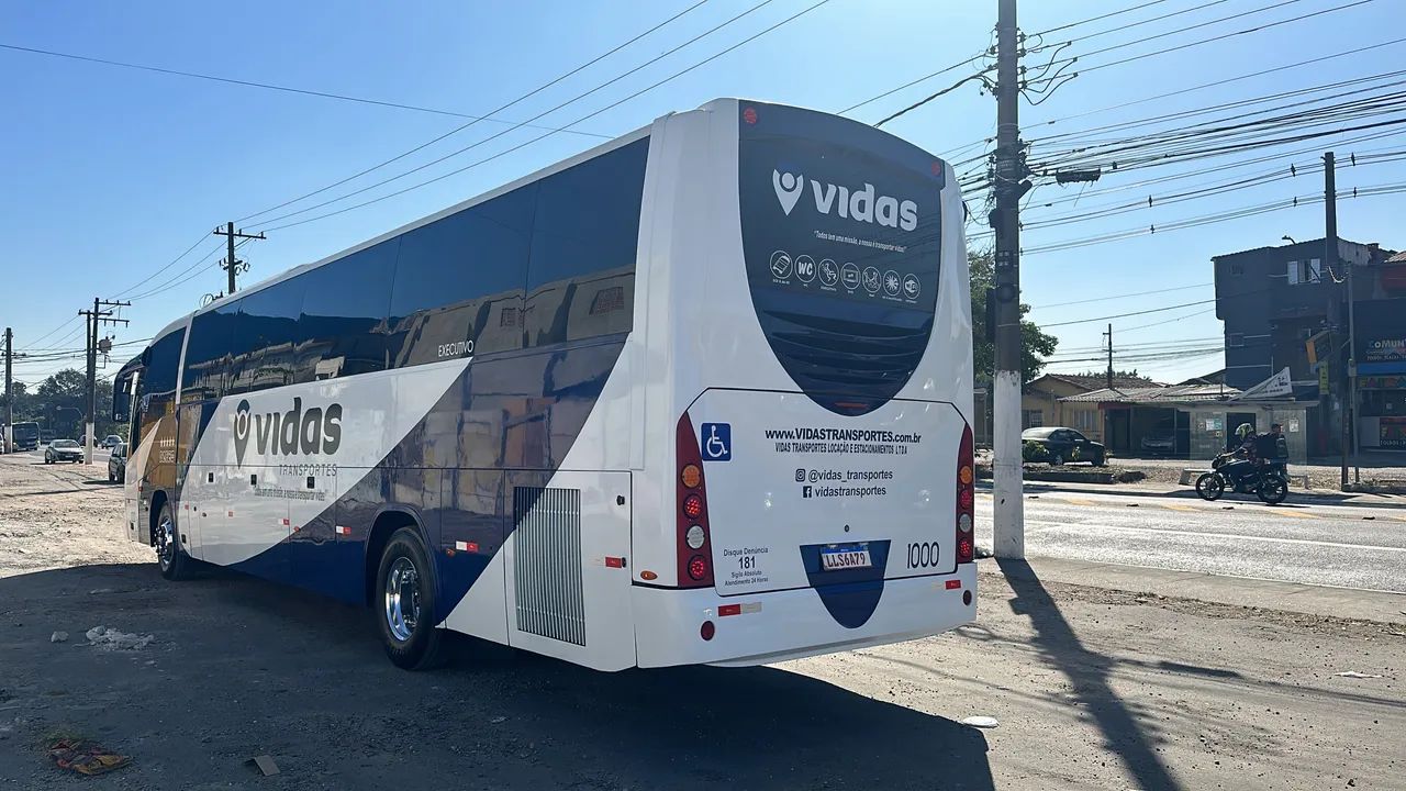 Ônibus executivo Irizar Century 2012 - Foto 2