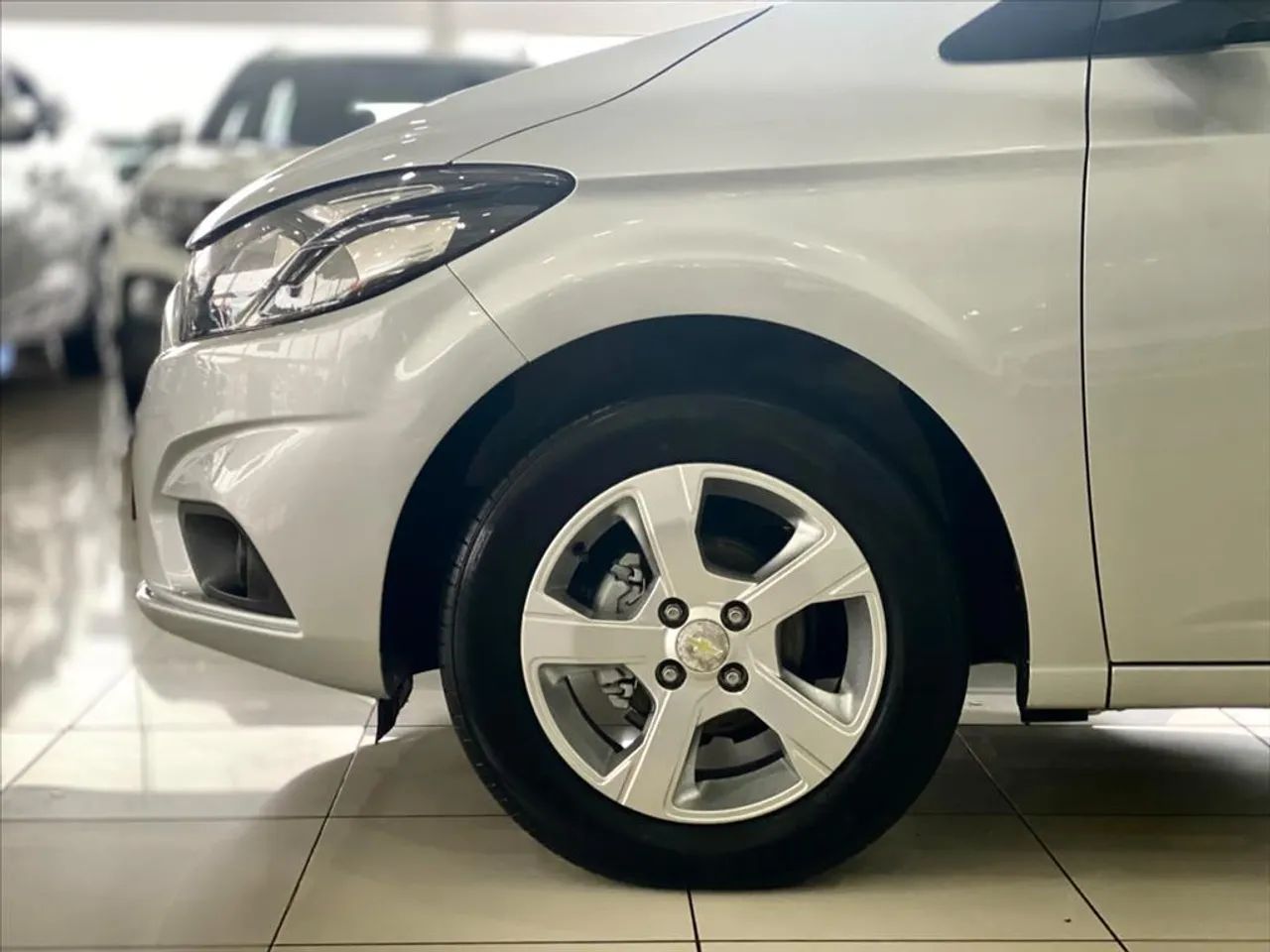 Chevrolet Onix Hatch LT 1.4 8V Flex Mec. 4P 2019 - Foto 3