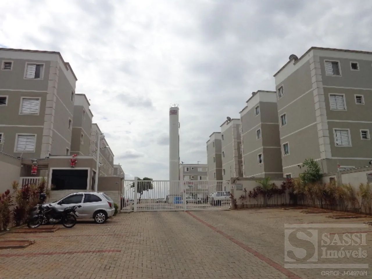 Apartamento em JARDIM DO LAGO