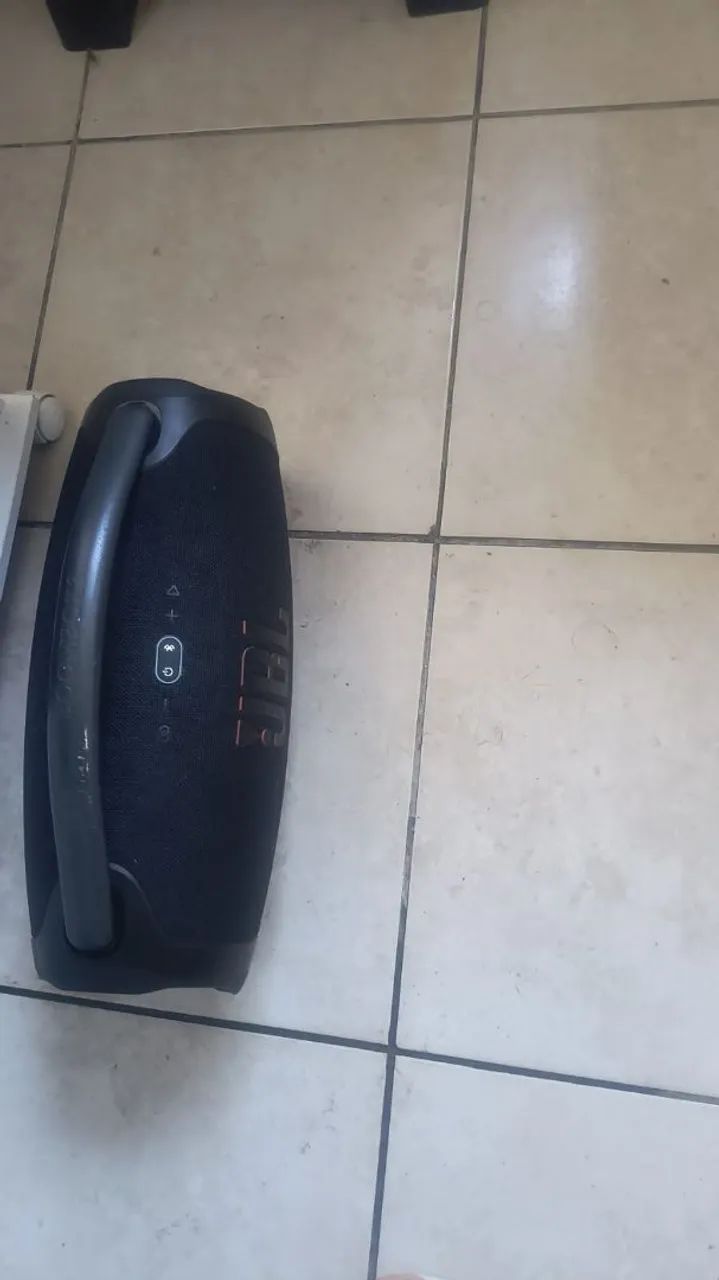 JBL boombox 3