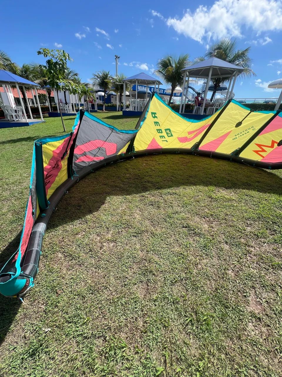 Duotone Rebel sls 2024 8m + click bar 2022 kite surf - Esportes