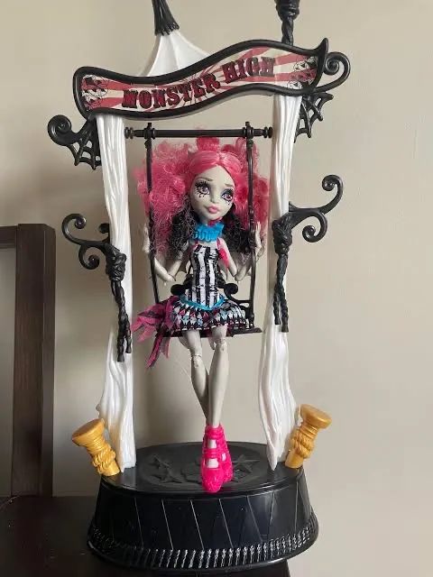 Monster high troca lagoona Cleo básicas  - Foto 3