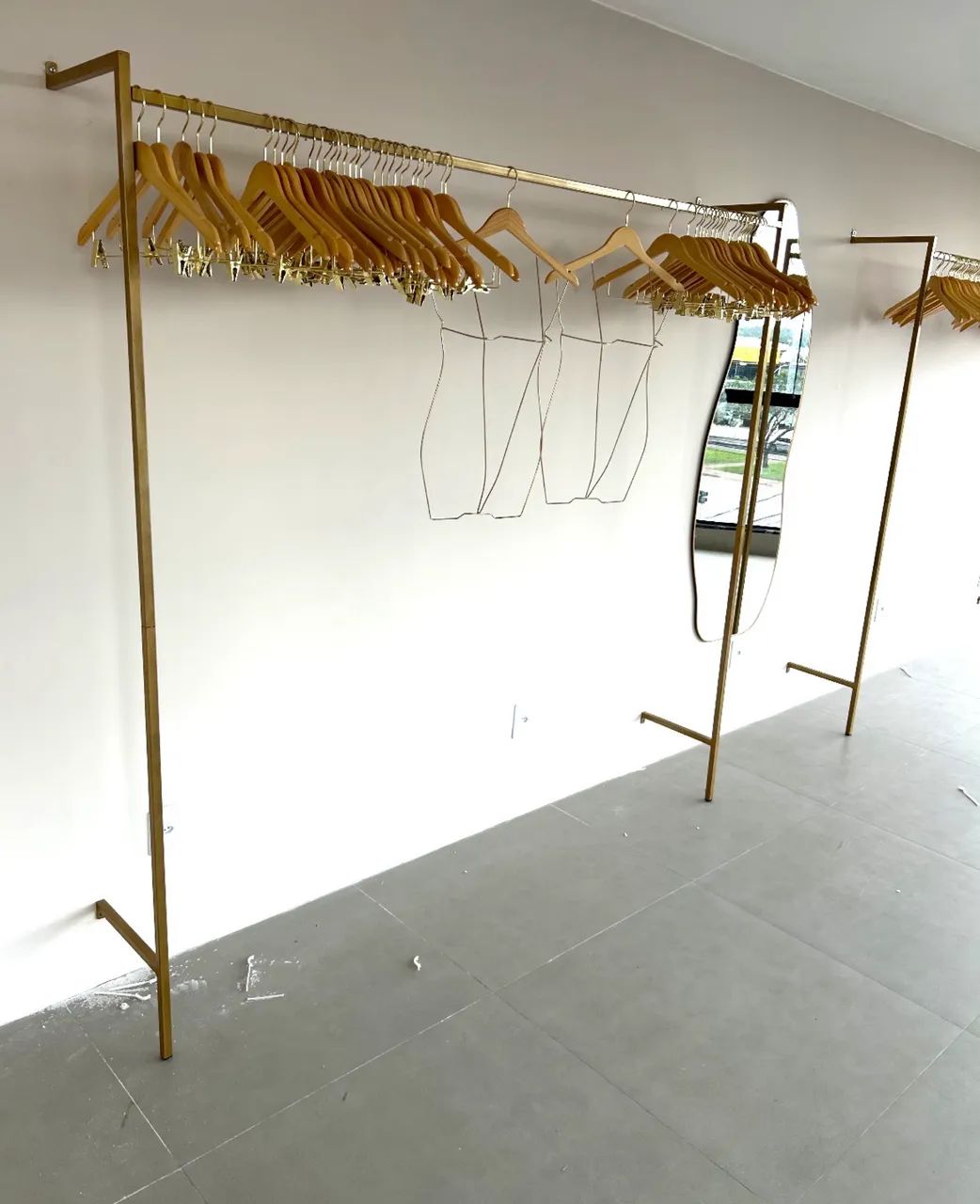 Arara de parede estilo industrial - Foto 5