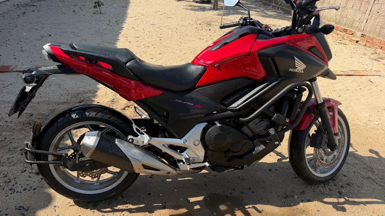NC 750 x - Foto 2