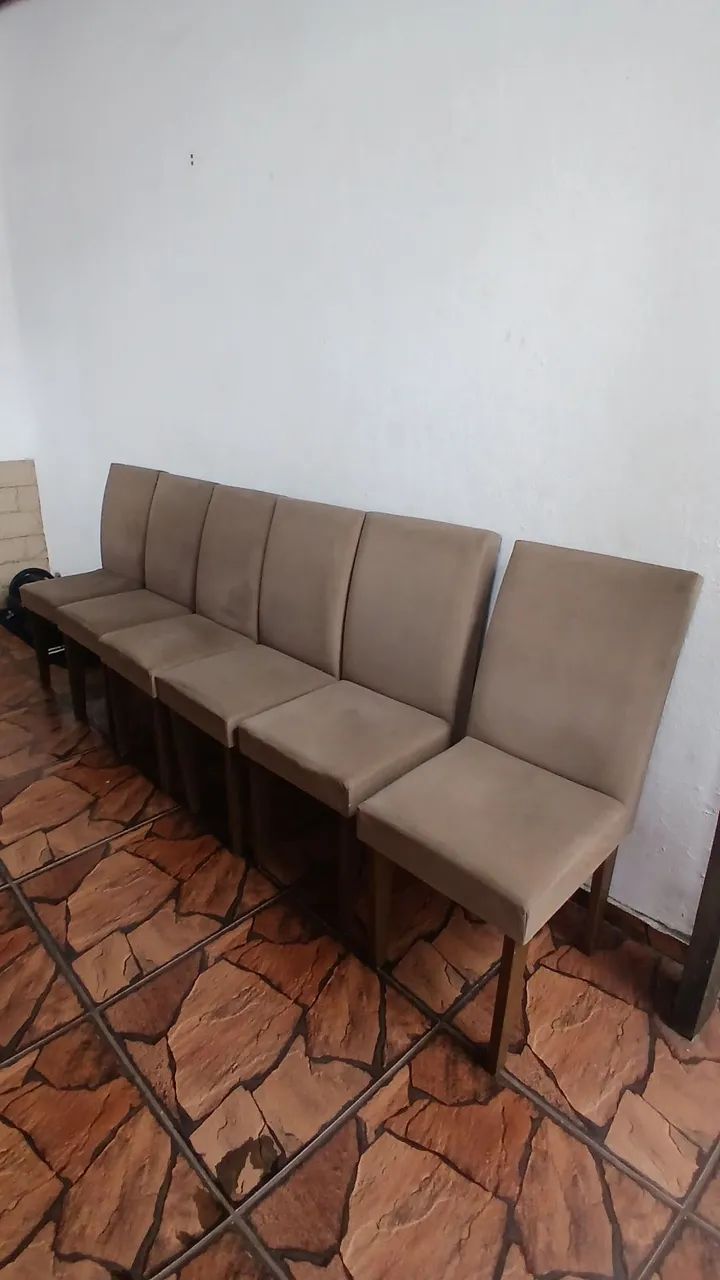 Vendo mesa com 6 cadeiras - Foto 4