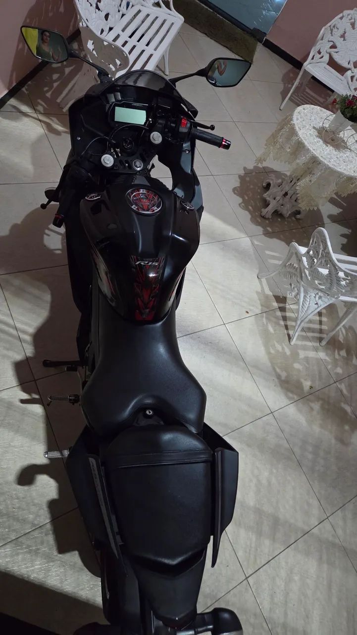 YAMAHA R15 2023/2024 - Foto 4
