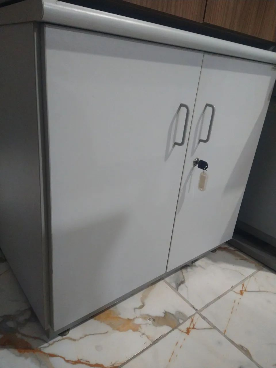 Armário baixo de MDF 25MM