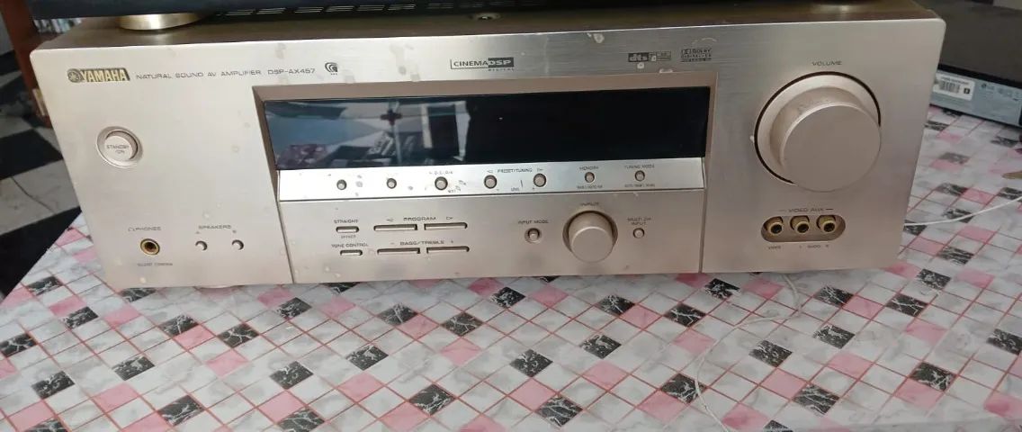 receiver yamaha modelo dsp-ax457 - com controle