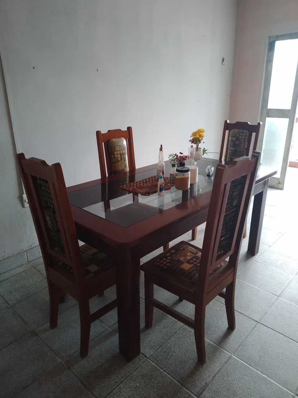 Mesa jantar c/ vidro 4 cadeiras
