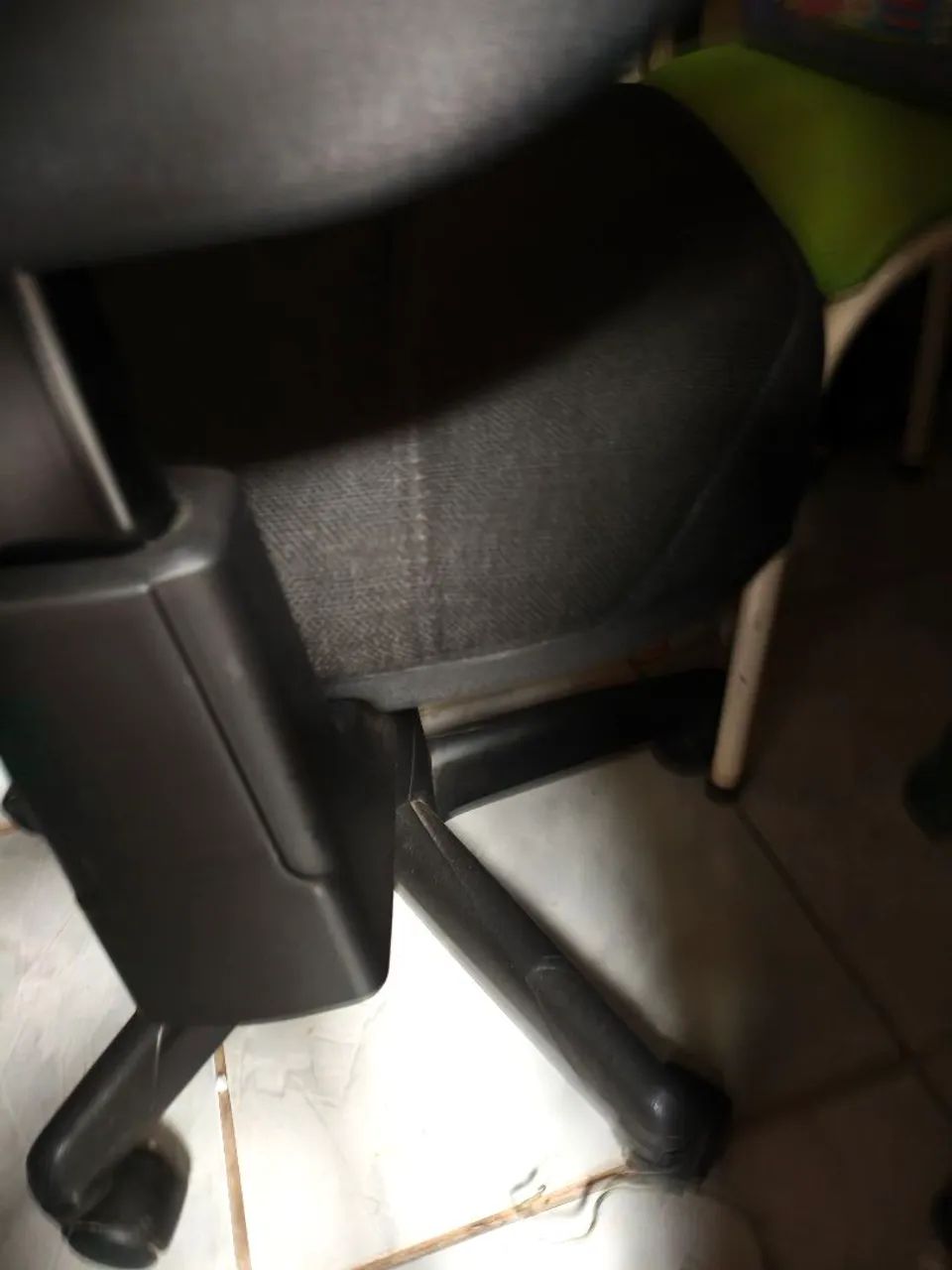 CADEIRA COM PISTÃO A GÁS  - Foto 3