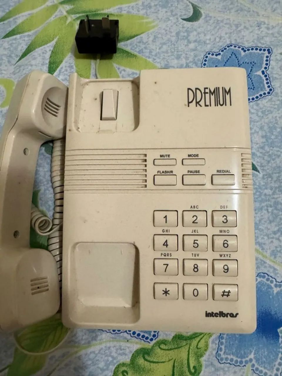 Telefone fixo intelbras Premium bege  - Foto 2