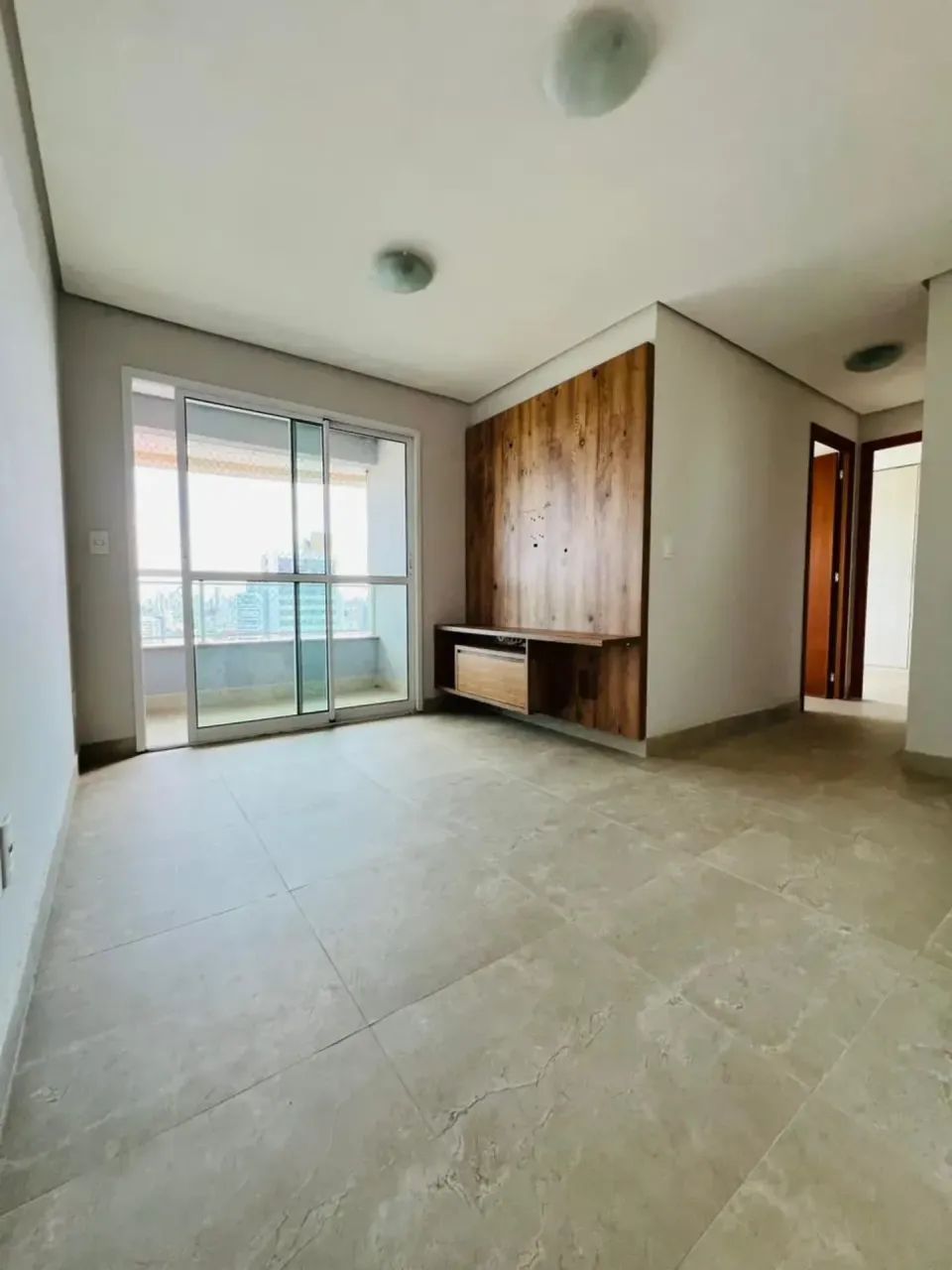 Apartamento em Tirol EML