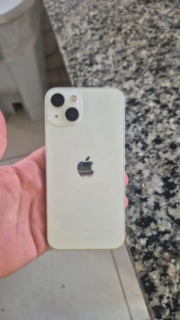 iPhone 13 na cor Estelar (Starlight). - Foto 3