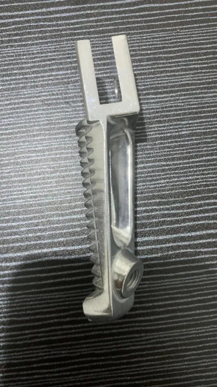 Estribo Pedaleira Dianteiro Direito MT03 Novo Yamaha - Foto 3