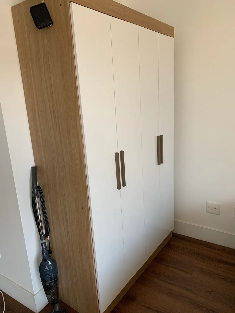 Guarda Roupa 4 portas Novo