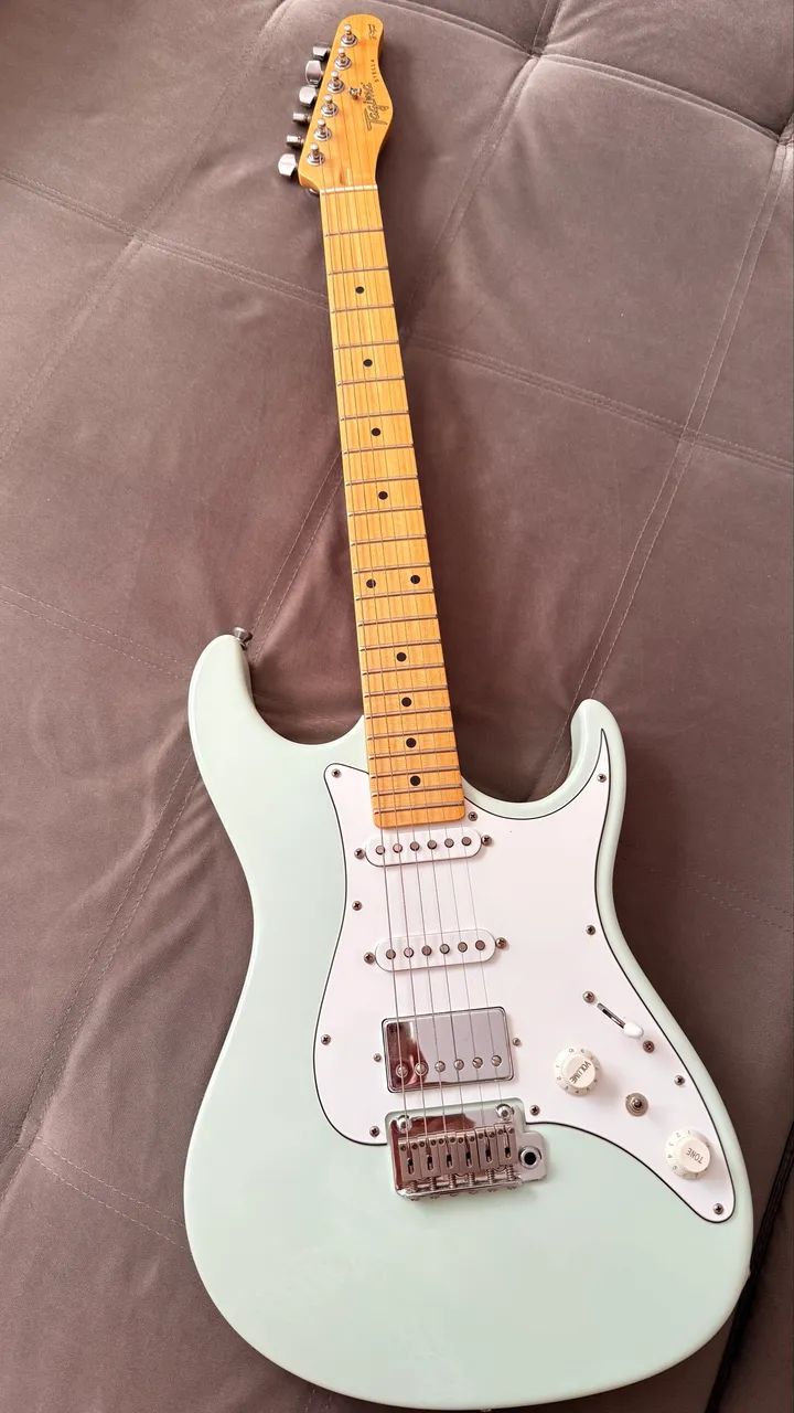 Guitarra Tagima Stella HSS