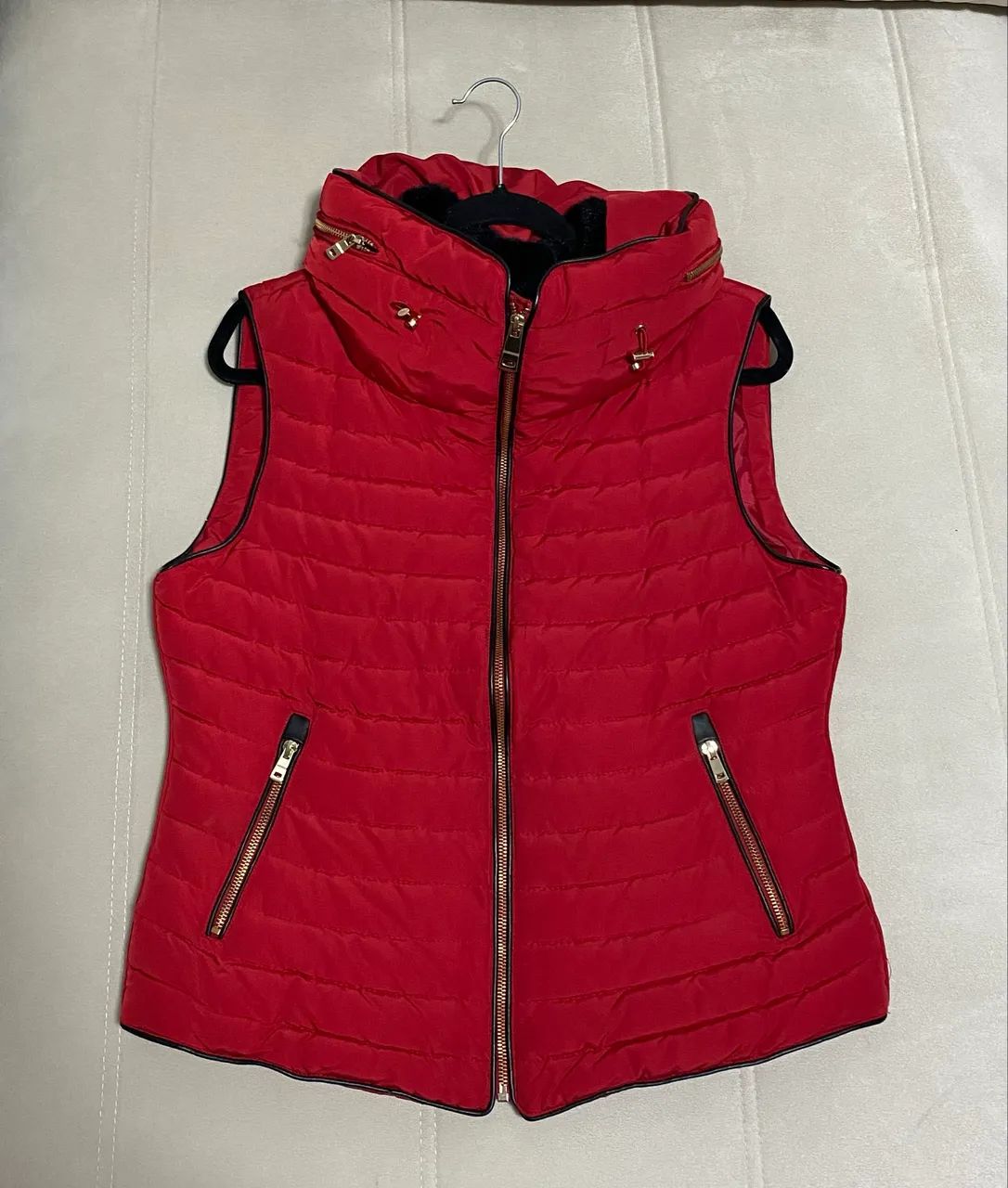 Colete puffer vermelho Zara