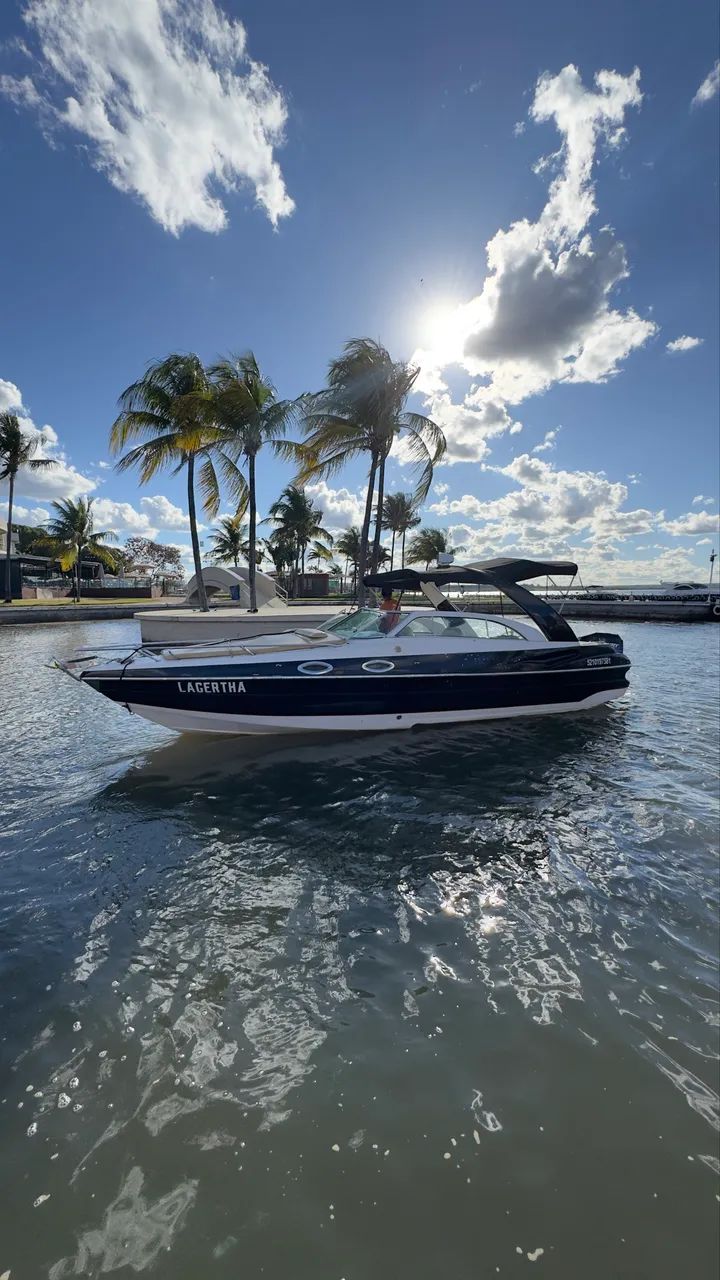 Lancha Caprice 27 com Mercury 250Hp EFI 